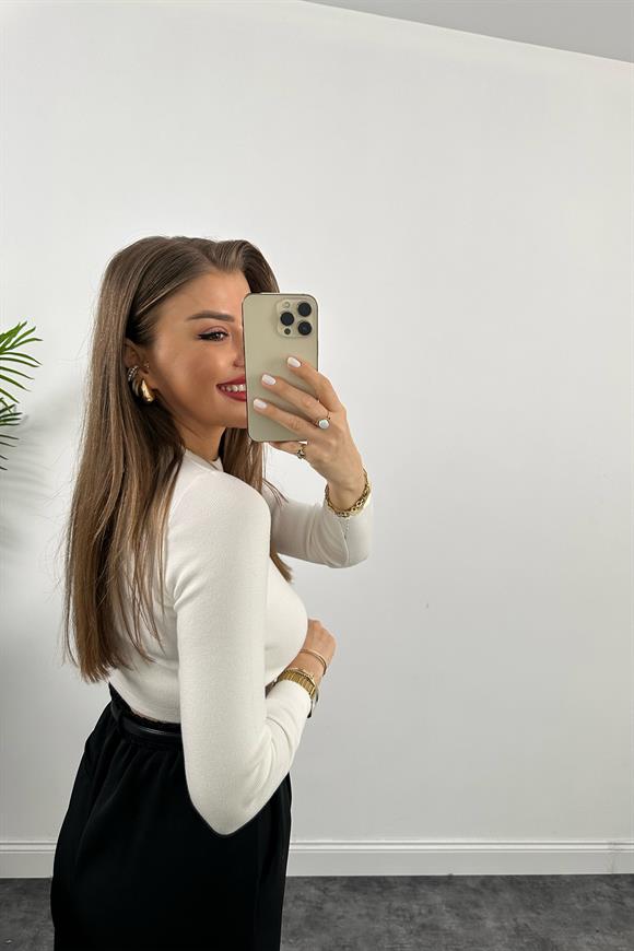 1. Sınıf Kalite  Massi Model Crop Boy İpek Merserize Ekru