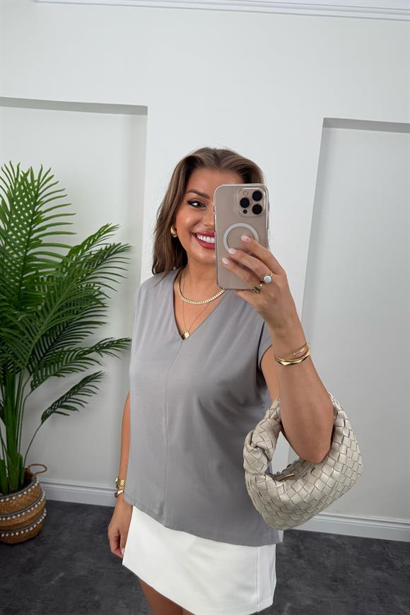 Bebe Lüx Kalite Tensel Dokulu V Yaka Basic Bluz Gri 