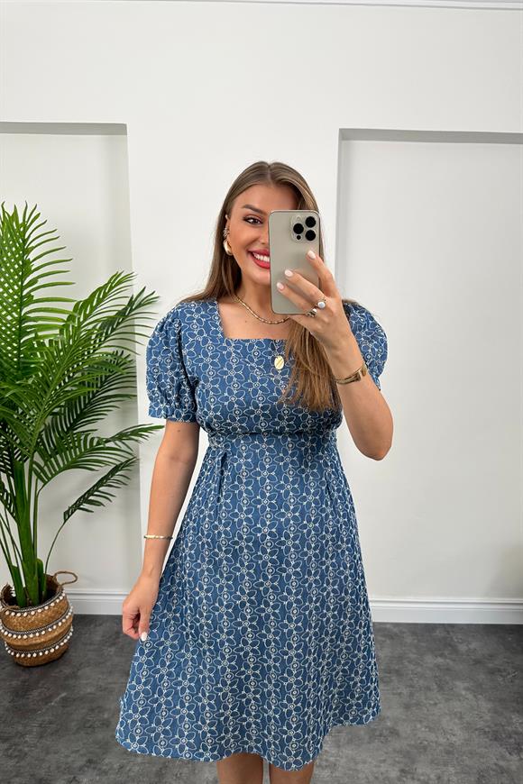 Bebe Marka Çiçek Motifli Midi Boy Nakışlı Kloş Elbise