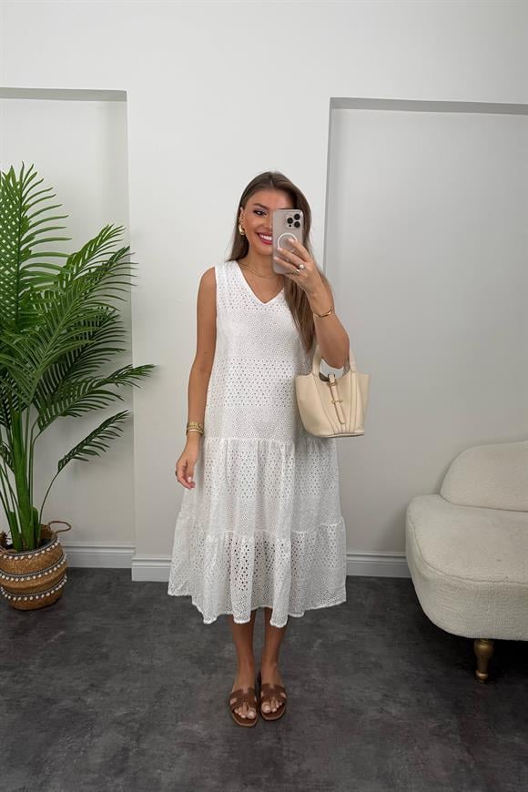 Bebe Marka Lüx Kalite Komple Nakışlı Midi Boy Fisto Elbise Beyaz