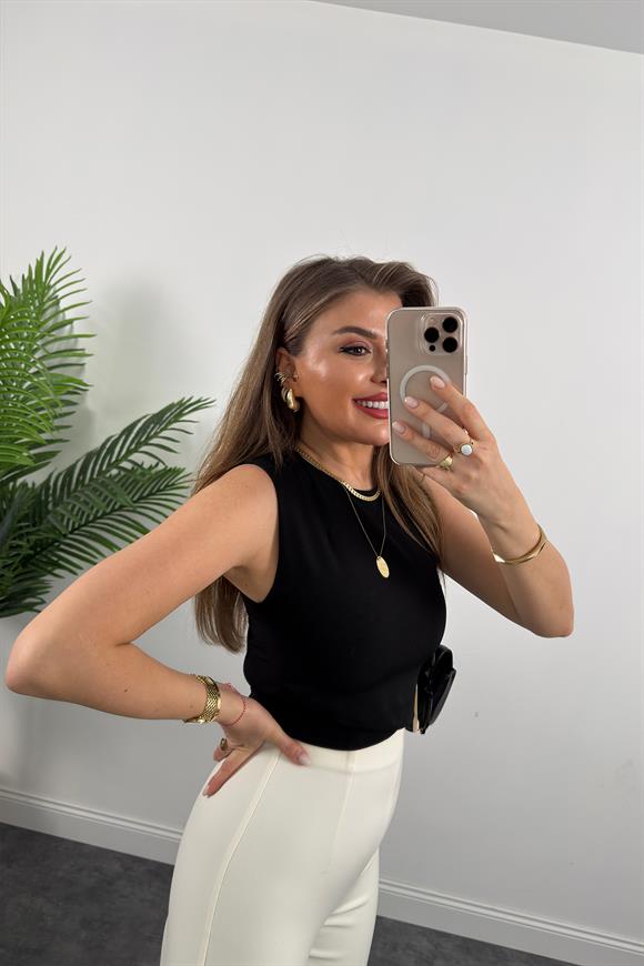 Bebe Marka Sırtı Fermuarlı Önü Zarf Klasik Kumaş Bluz Siyah