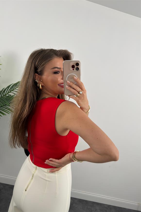 Bebe Marka Sırtı Fermuarlı Önü Zarf Klasik Kumaş Bluz Kırmızı