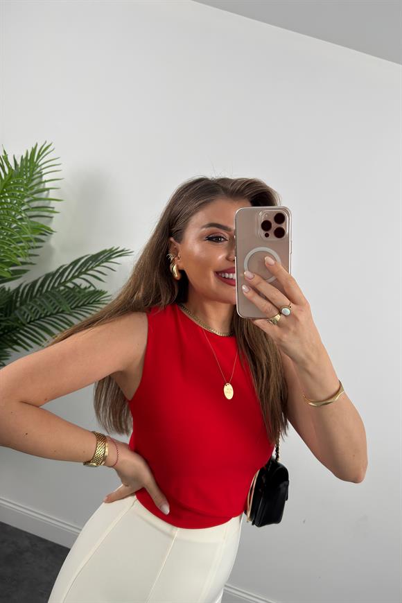 Bebe Marka Sırtı Fermuarlı Önü Zarf Klasik Kumaş Bluz Kırmızı