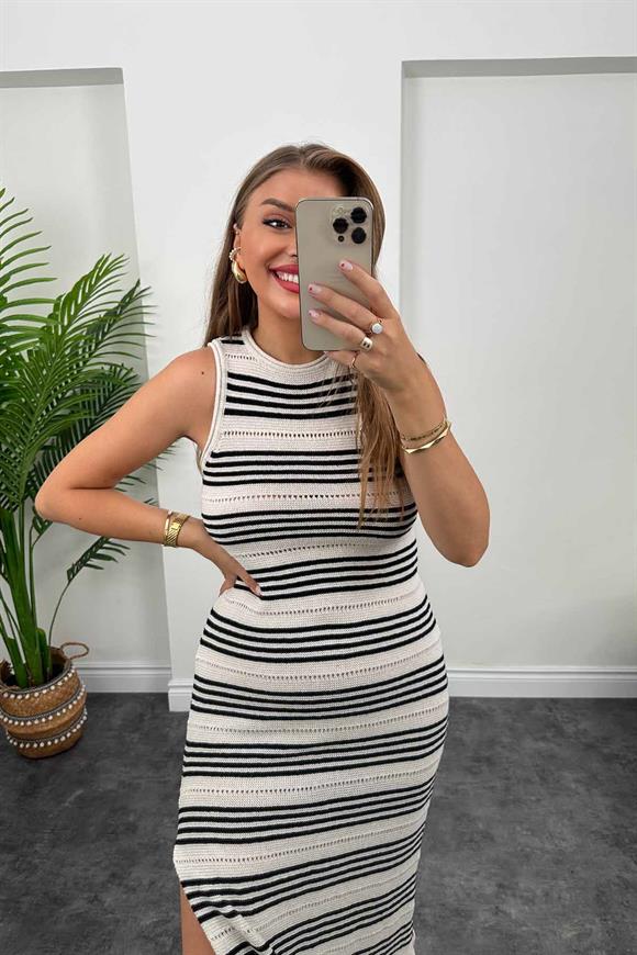 Çizgili Kolsuz Triko Elbise