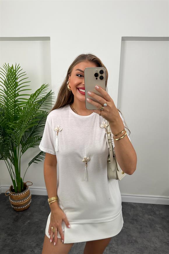 Deniz Kabuklu Püsküllü Tasarım Basic Tshirt