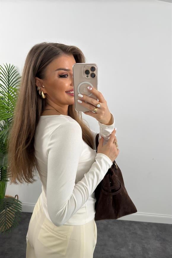 Dilvin Yanı Büzgülü Kayık Yaka Lüx Basic Ekru 