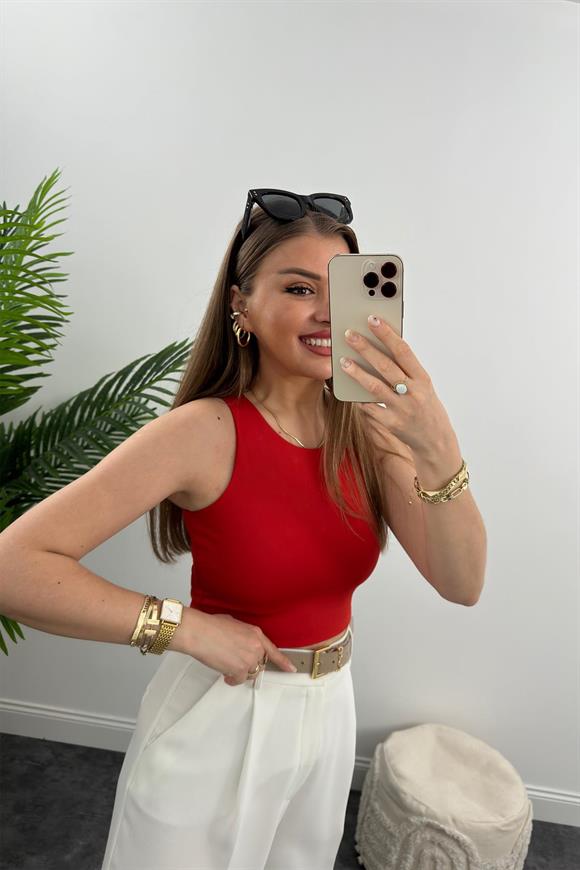 Double Kumaş Likralı Halter Yaka Crop Bluz Kırmızı