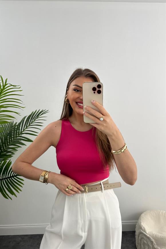 Double Kumaş Likralı Halter Yaka Crop Bluz Fuşya