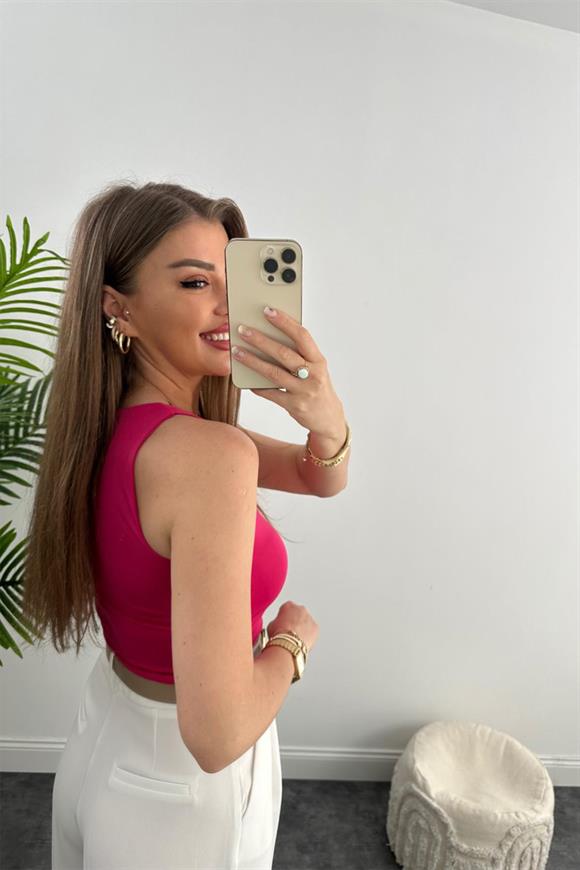 Double Kumaş Likralı Halter Yaka Crop Bluz Fuşya