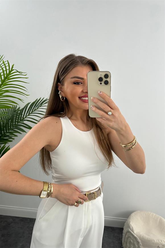 Double Kumaş Likralı Halter Yaka Crop Bluz Beyaz 