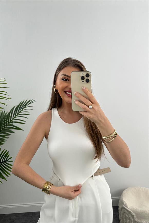 Double Kumaş Likralı Halter Yaka Crop Bluz Beyaz 