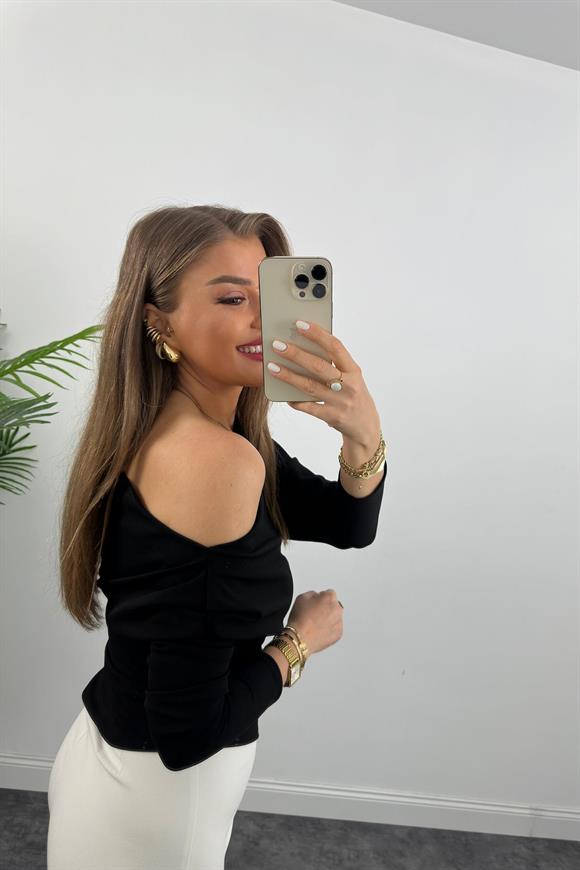 Düşük Omuz Drapeli Asimetrik Krep Bluz Siyah