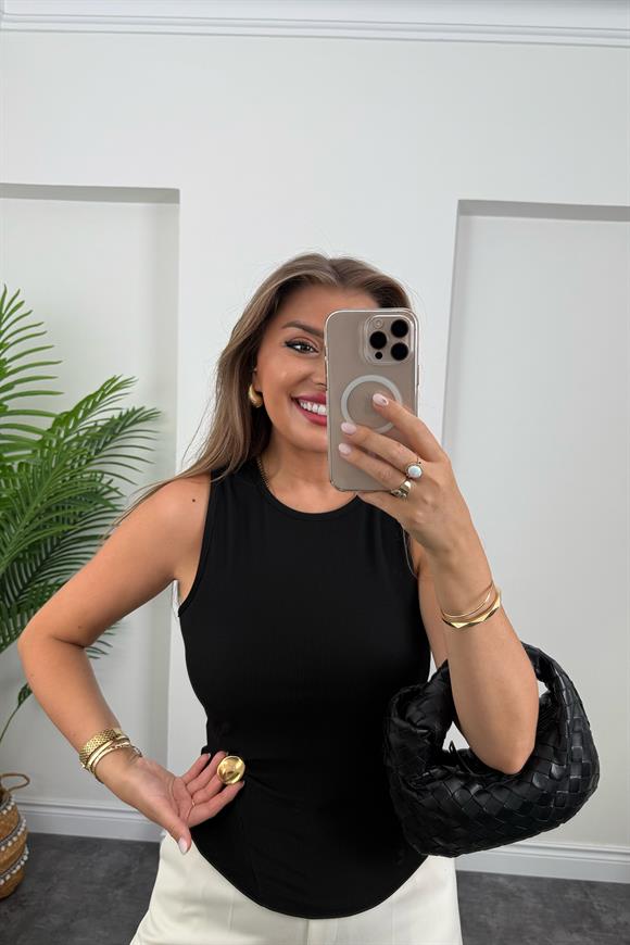 Eteği Gold Aksesuarlı Sıfır Kol Likralı Ottoman Bluz Siyah