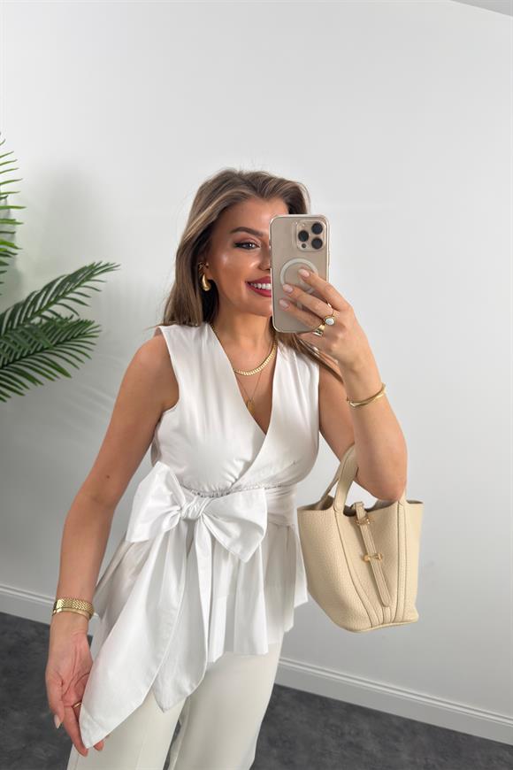 Eteği Valonlu Beli Kuşaklı Kruvaze Poplin Bluz Beyaz