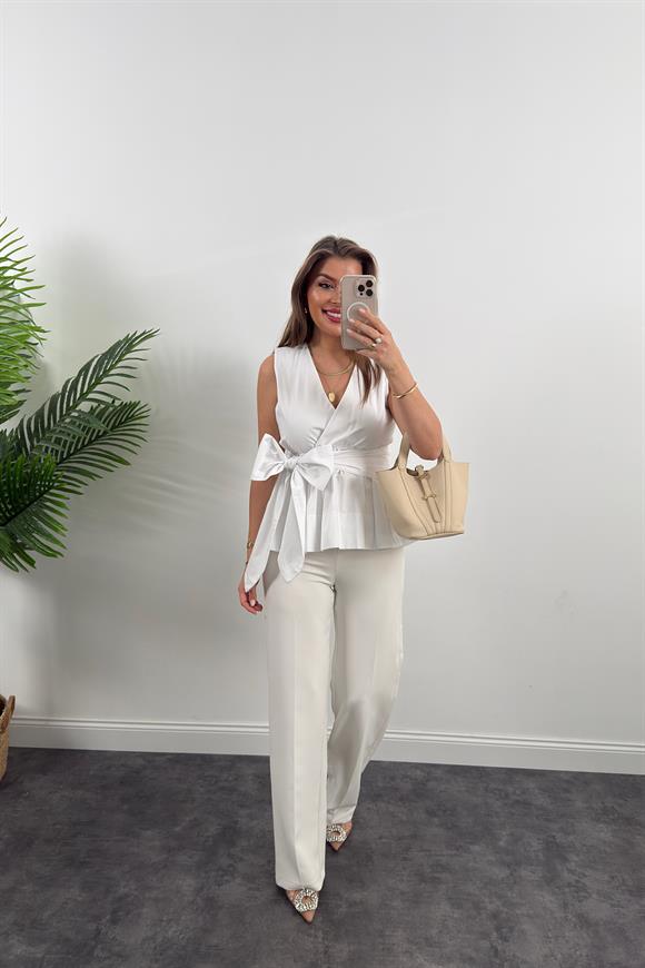 Eteği Valonlu Beli Kuşaklı Kruvaze Poplin Bluz Beyaz