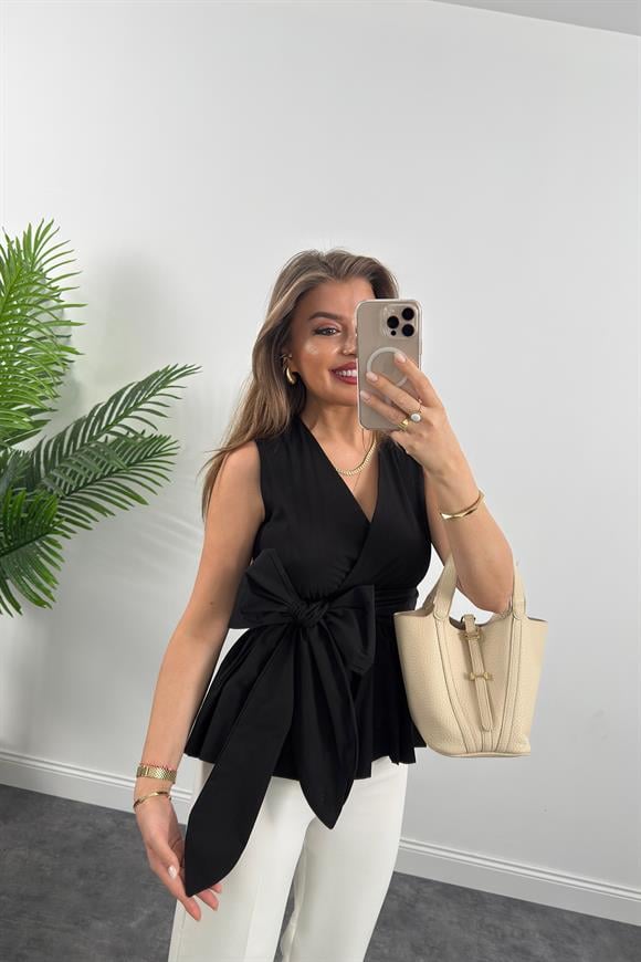 Eteği Valonlu Beli Kuşaklı Kruvaze Poplin Bluz Siyah