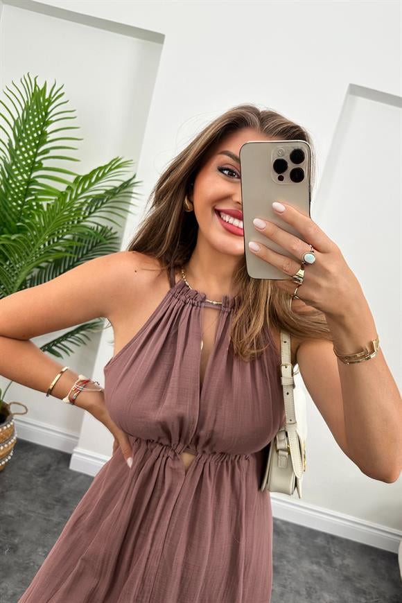 Helen Çift Yırtmaçlı Tasarım Müslin Maxi Elbise Kahverengi