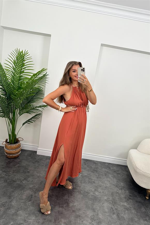 Helen Çift Yırtmaçlı Tasarım Müslin Maxi Elbise Tarçın