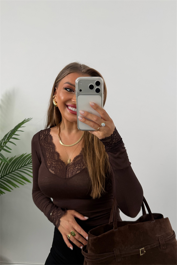 Kaşmir Dokulu V Yaka Dantelli Basic Bluz Acı Kahve