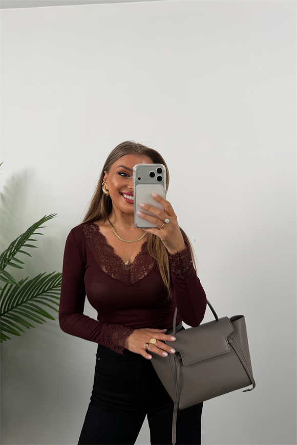 Kaşmir Dokulu V Yaka Dantelli Basic Bluz Bordo