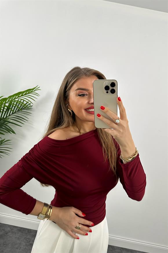 Kayık Yaka Drapeli Likralı Tasarım Bluz Bordo