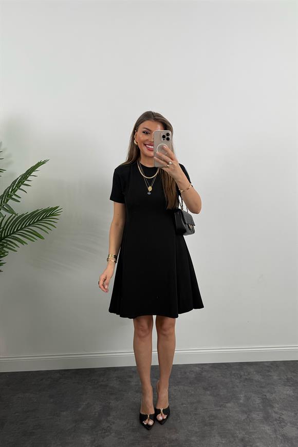 Likralı Krep Kumaş Kısa Kol Basic Salaş Elbise