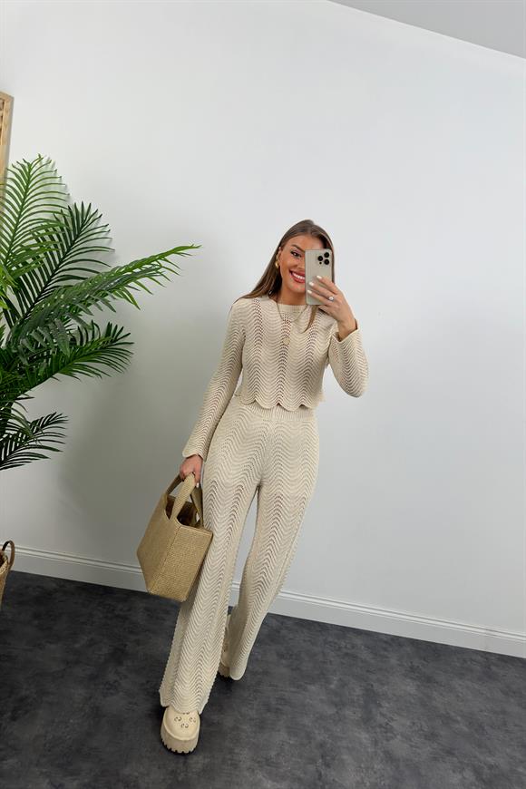 Lüx Kalite Astarlı Ajurlu Naturel Örme Takım