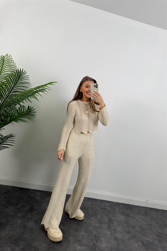 Lüx Kalite Astarlı Ajurlu Naturel Örme Takım