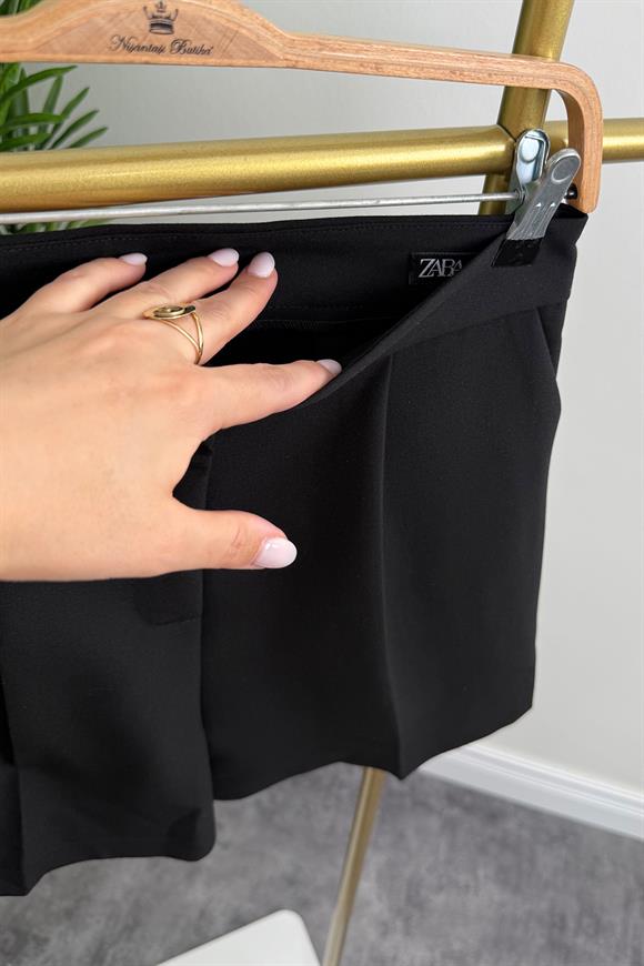 Lüx Kalite Kalın Klasik Kumaş Yüksek Bel Şehir Boy Şort Siyah