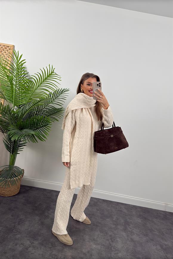 Lüx Kalite Kaşkollu 3 Parçalı Triko Takım Krem