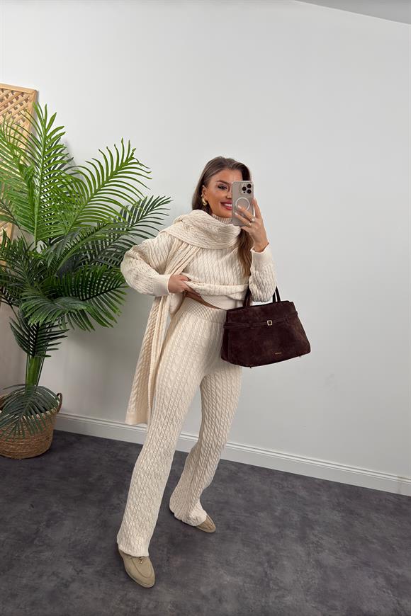 Lüx Kalite Kaşkollu 3 Parçalı Triko Takım Krem