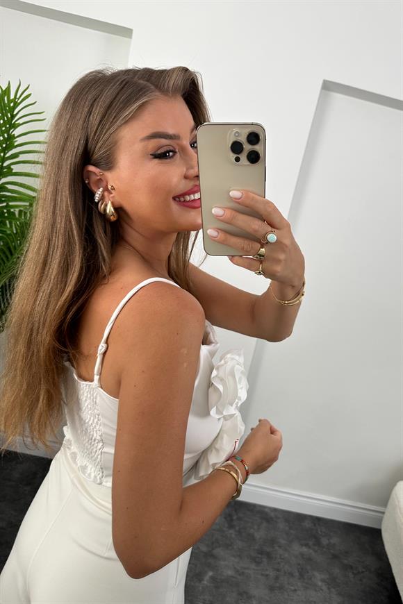 Lüx Kalite Sırtı Lastikli Tasarım Güllü Bluz Beyaz