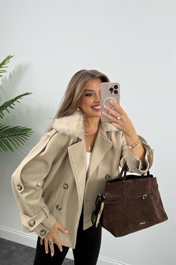 Lüx Kalite Yakası Kürklü Apoletli Kaşe Trenç kaban