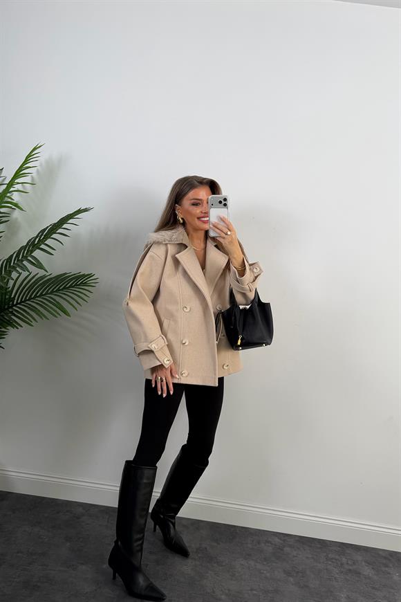 Lüx Kalite Yakası Kürklü Apoletli Oversize Kaşe Kaban