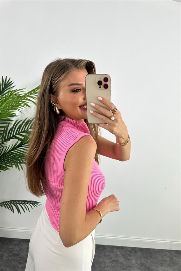 Lüx Marka Model Yakası Fermuarlı Kolsuz Triko Bluz Pembe