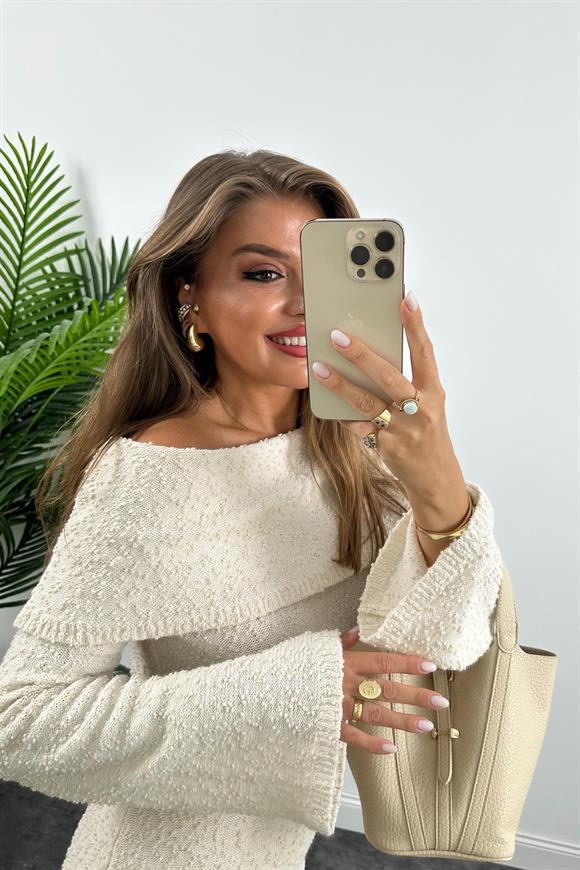 Madonna Yaka Buklet Triko Likralı Maxi Elbise