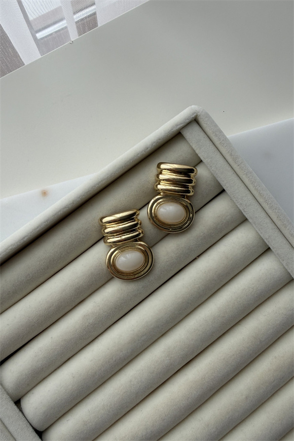 Marka Model Bombeli Krem Küpe