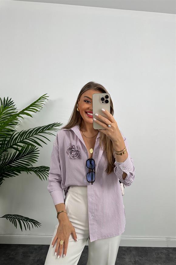Marka Model Çiçek Broşlu Çizgili Marin Gömlek Pembe