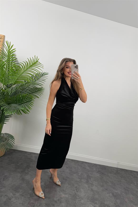 Marka Model Degaje Yaka Likralı Kadife Elbise Siyah