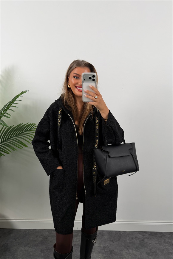 Marka Model Gold Detaylı Buklet Uzun Ceket Siyah