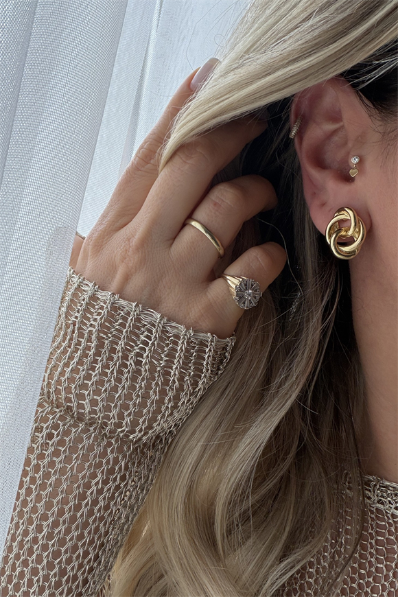 Marka Model Gold Düğümlü Küpe