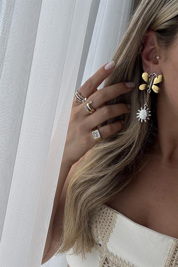 Marka Model Kelebek Küpe