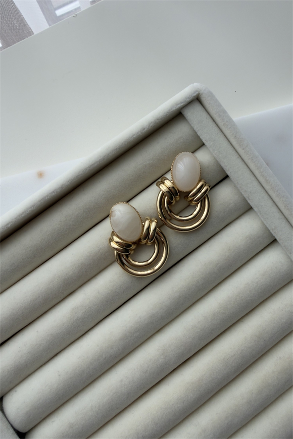 Marka Model Krem Mineli Daire Küpe