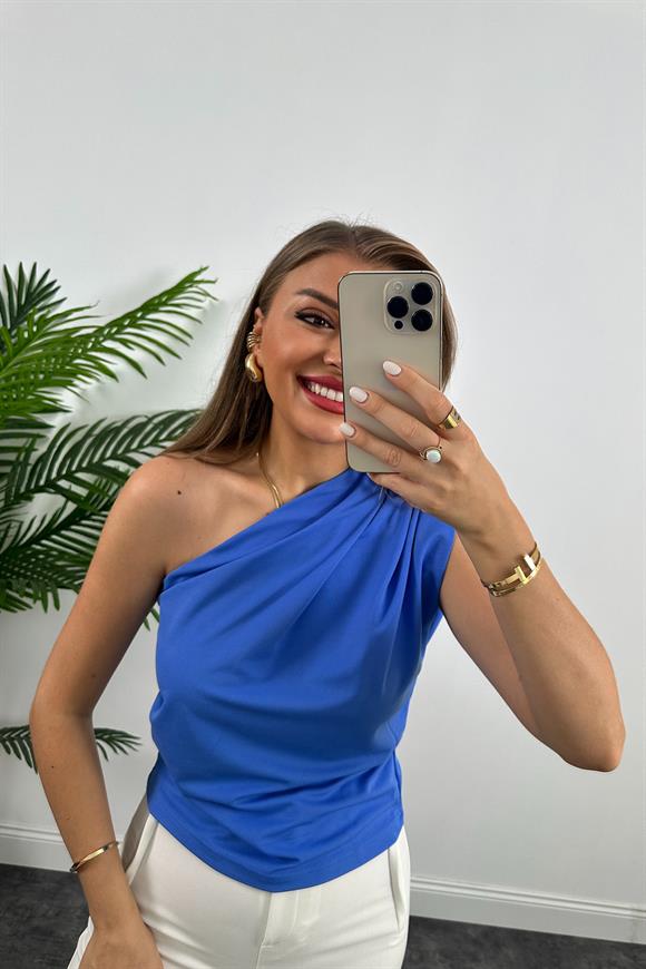 Marka Model Likralı Drapeli Tek Omuz Tasarım Bluz Mavi