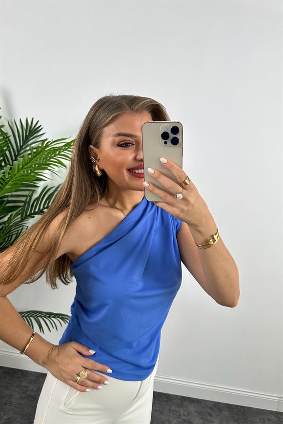 Marka Model Likralı Drapeli Tek Omuz Tasarım Bluz Mavi