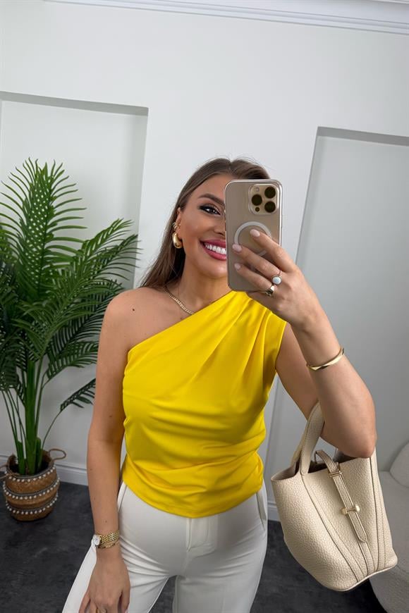 Marka Model Likralı Drapeli Tek Omuz Tasarım Bluz Sarı