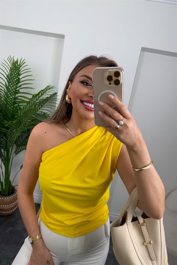 Marka Model Likralı Drapeli Tek Omuz Tasarım Bluz Sarı