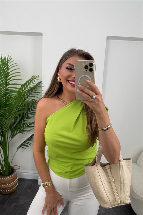 Marka Model Likralı Drapeli Tek Omuz Tasarım Bluz Yeşil 