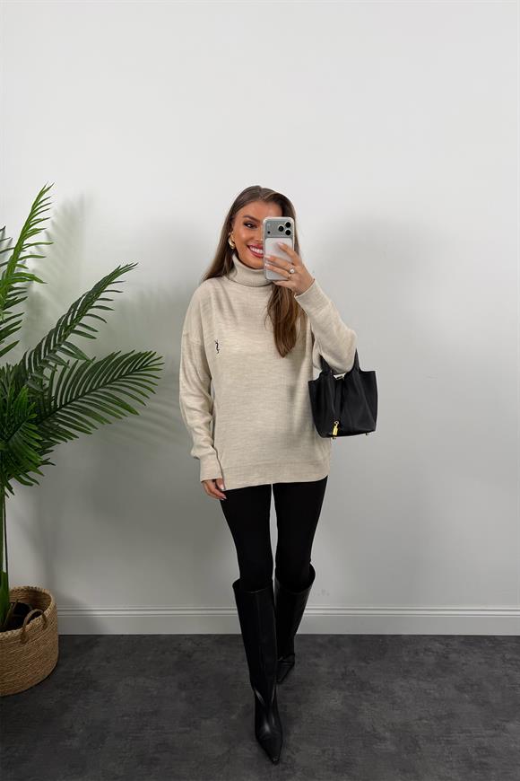 Marka Model Nakışlı Balıkçı Salaş Triko Taş