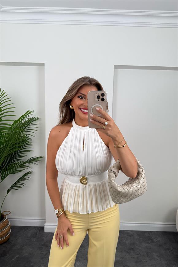 Marka Model Pileli Tasarım Bluz Beyaz